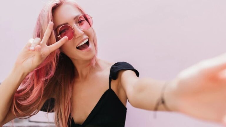 Hair Color in Selfies